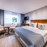 Buengers Apartment-hotel Mit Gartensauna - Modern, Gemuetlich Und Strandnah 酒店 施特兰德