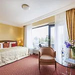 Buengers Apartment-hotel Mit Gartensauna - Modern, Gemuetlich Und Strandnah Hotel