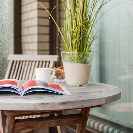 Buengers Apartment-hotel Mit Gartensauna - Modern, Gemuetlich Und Strandnah 4* شتراند