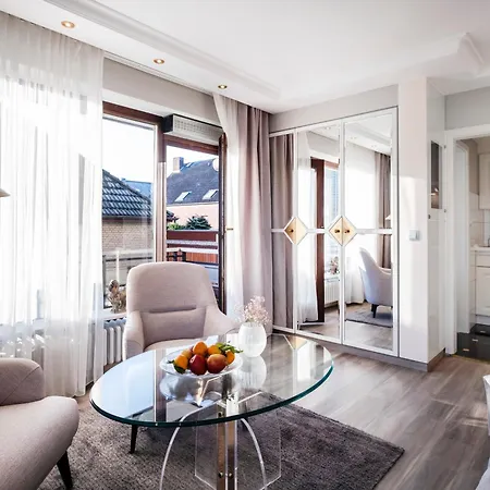 Отель Buengers Apartment-hotel Mit Sommerstrandkorb & Gartensauna