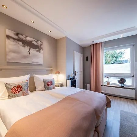 Buengers Apartment-hotel Mit Gartensauna - Modern, Gemuetlich Und Strandnah 4*