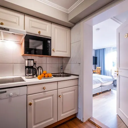 Buengers Apartment-hotel Mit Sommerstrandkorb & Gartensauna 4* Штранде