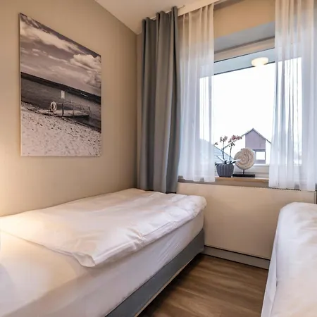 Buengers Apartment-hotel Mit Sommerstrandkorb & Gartensauna 4* Штранде