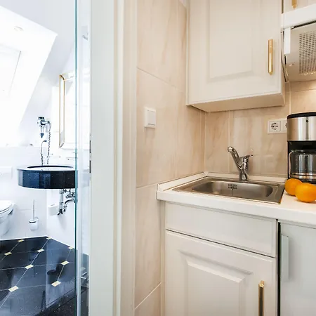 Buengers Apartment-hotel Mit Gartensauna - Modern, Gemuetlich Und Strandnah فندق شتراند