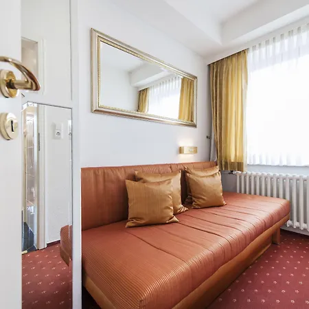 Buengers Apartment-hotel Mit Gartensauna - Modern, Gemuetlich Und Strandnah فندق شتراند