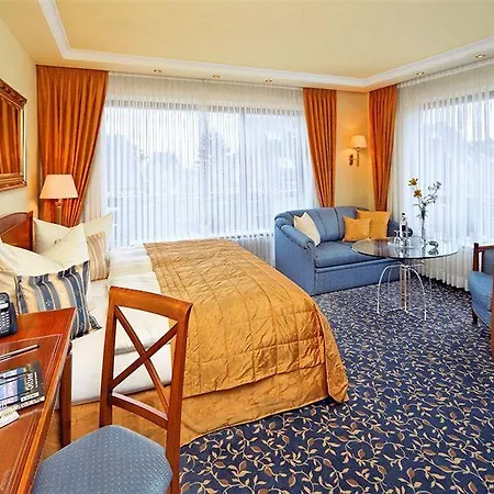 Buengers Apartment-hotel Mit Sommerstrandkorb & Gartensauna Отель Штранде