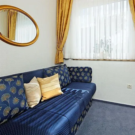 Buengers Apartment-hotel Mit Sommerstrandkorb & Gartensauna Отель Штранде