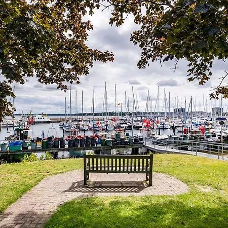 Buengers Apartment-hotel Mit Gartensauna - Modern, Gemuetlich Und Strandnah 4*