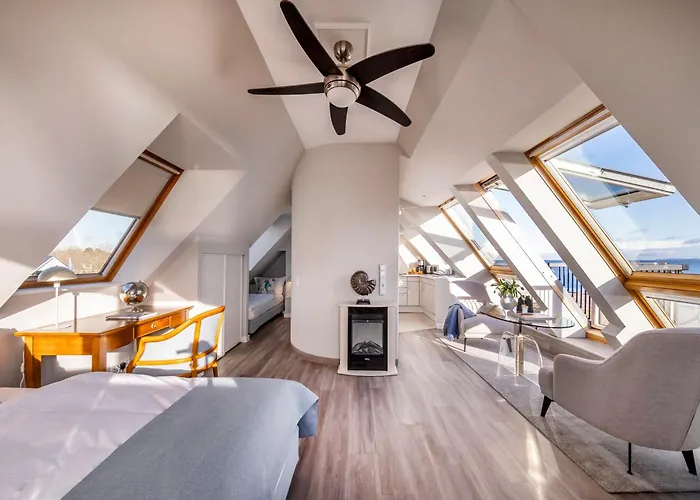 Отель Buengers Apartment-hotel Mit Gartensauna - Modern, Gemuetlich Und Strandnah 4*