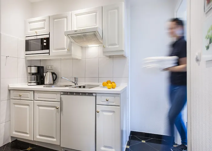 Buengers Apartment-hotel Mit Gartensauna - Modern, Gemuetlich Und Strandnah Отель 4*