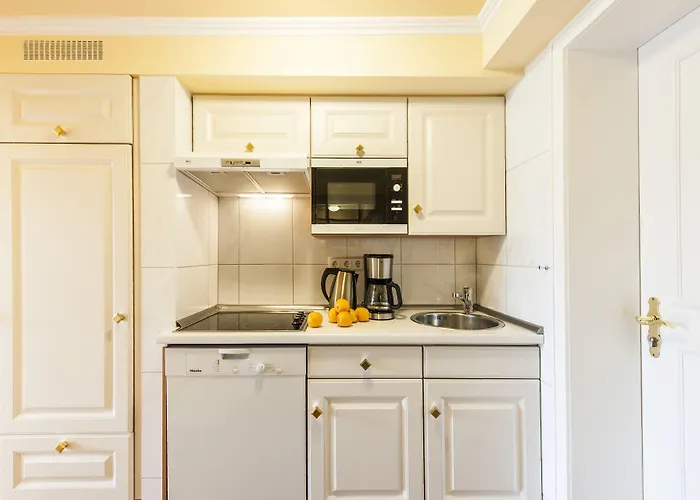 Отель Buengers Apartment-hotel Mit Gartensauna - Modern, Gemuetlich Und Strandnah