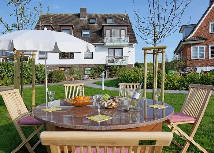 Buengers Apartment-hotel Mit Gartensauna - Modern, Gemuetlich Und Strandnah Отель Штранде
